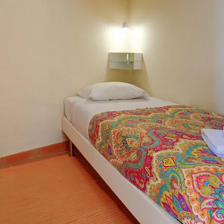 Cosy By The Flea Market And Tram 28 Apartment Lissabon